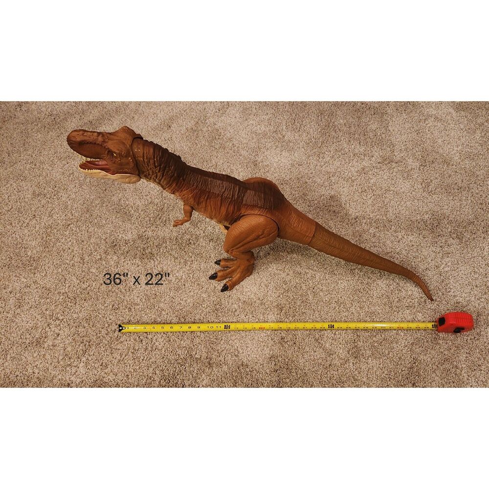 Jurassic World Super Colossal Tyrannosaurus Rex - Picture 2 of 3
